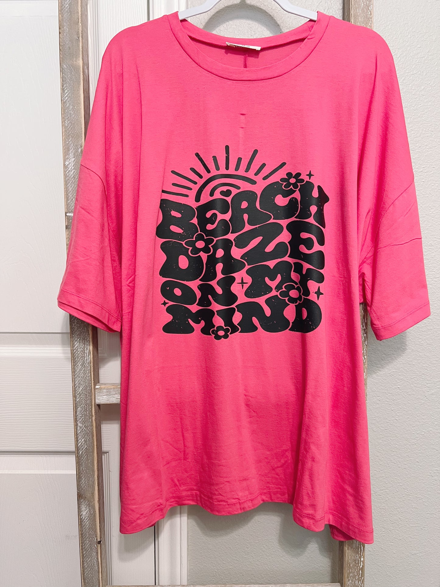 Beach Daze Oversized Graphic Tee Pink